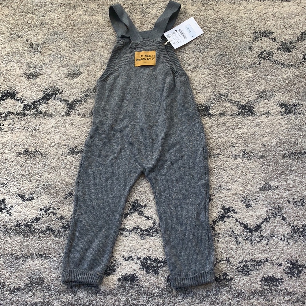 Zara knit Coveralls 4-5 t